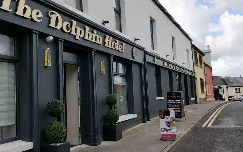 ホテル The Dolphin