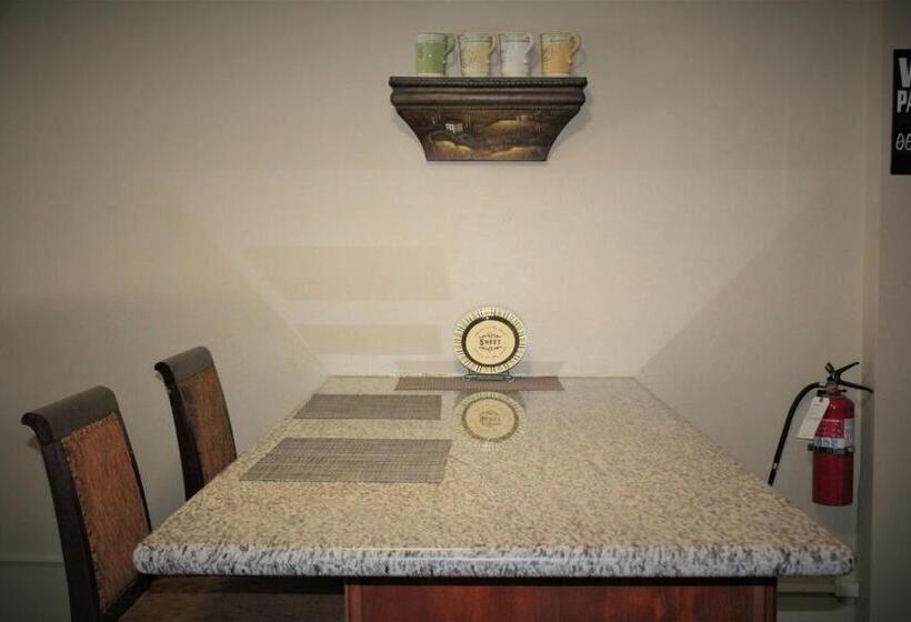 酒店 The Drift Inn