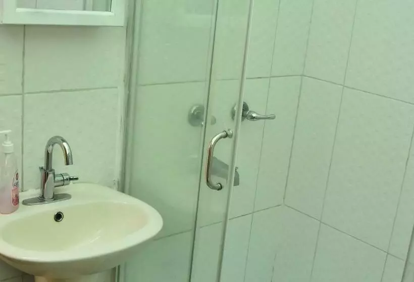 پانسیون Room In Guest Room   Aanola Villas 6a Tranquil Privy Bedroom