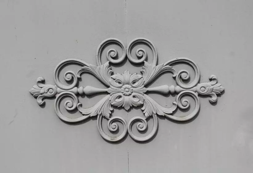 Majatalo Angèle & Auguste