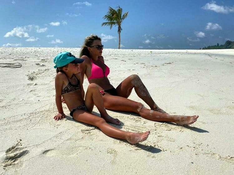 پانسیون Arivilla Beach