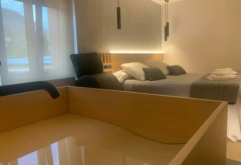 Majatalo Hostal Restaurante Ibaisek