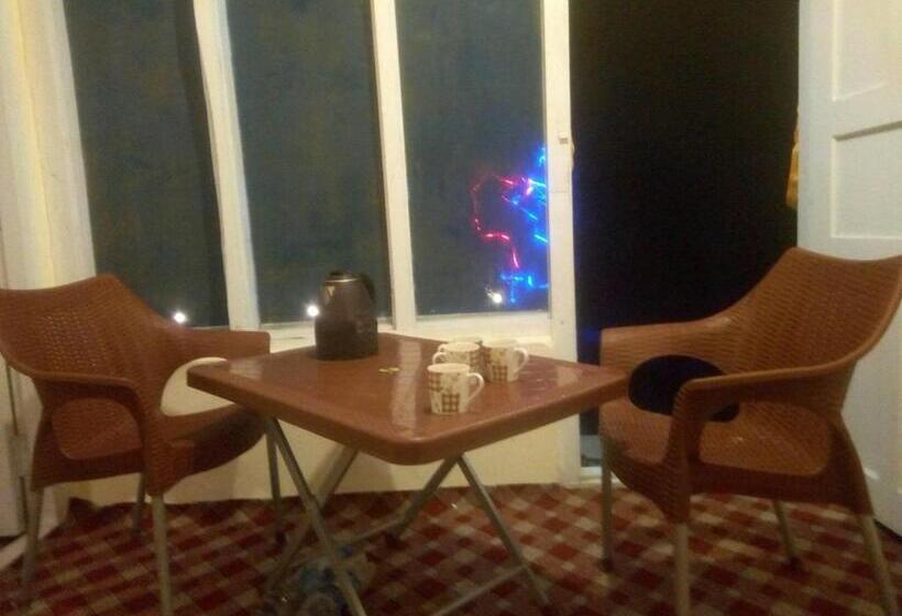 پانسیون Karakorum Family Guest House Hunza