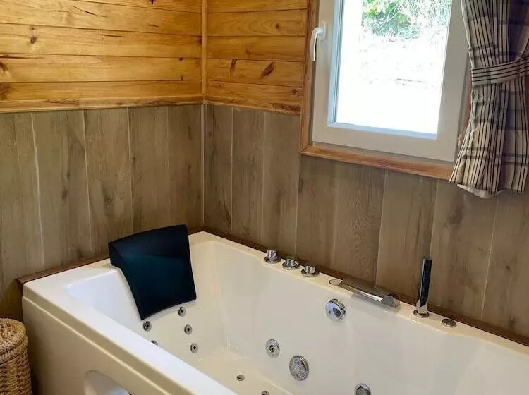 Majatalo Le Clos Des Senteurs De Chateauneuf De Grasse