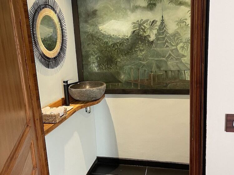 بنسيون Le Clos Des Senteurs De Chateauneuf De Grasse