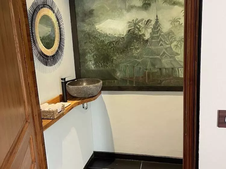 Majatalo Le Clos Des Senteurs De Chateauneuf De Grasse