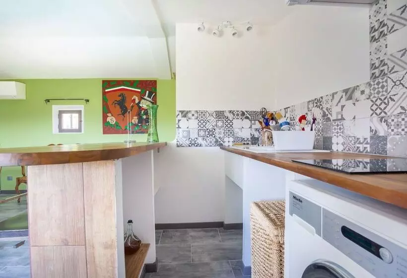 Majatalo Le Clos Des Senteurs De Chateauneuf De Grasse