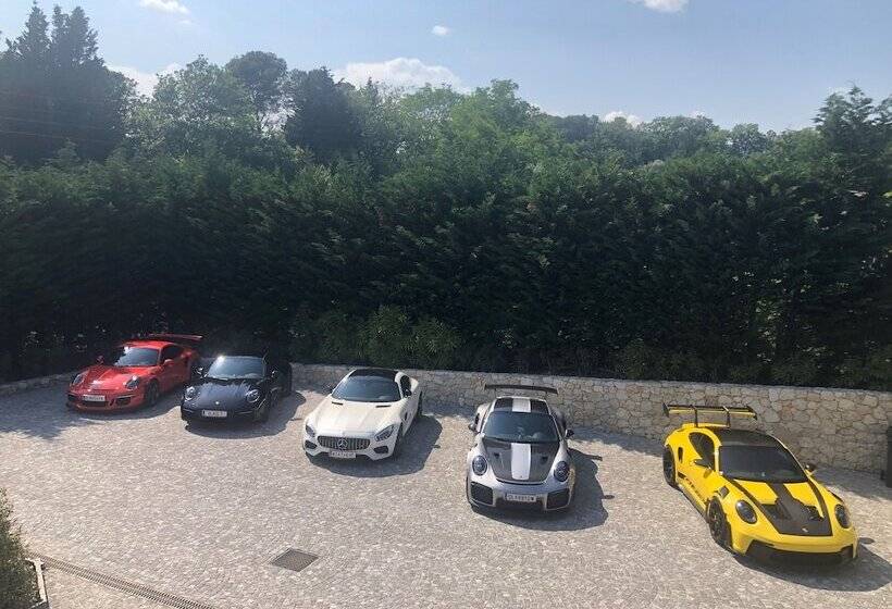 ペンション Luxury Zen