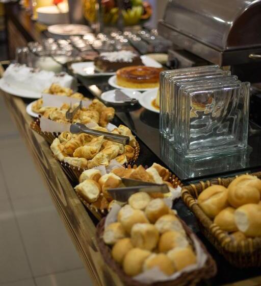 Emirates Hotel & Suites