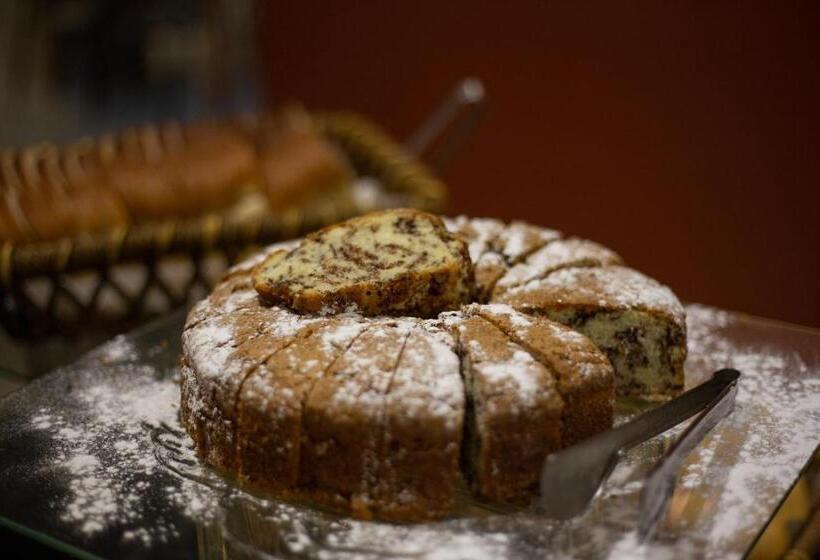 Emirates Hotel & Suites