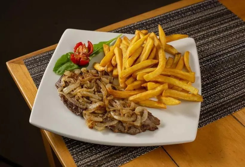 Emirates Hotel & Suites