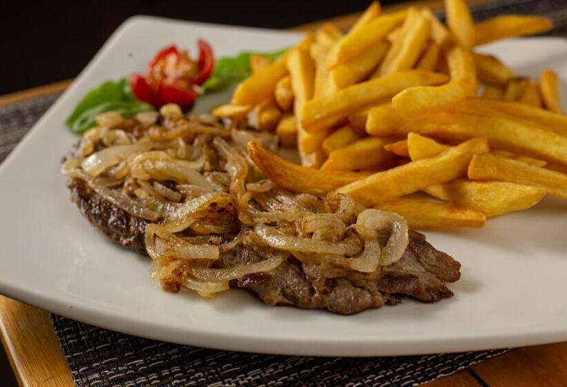 Emirates Hotel & Suites