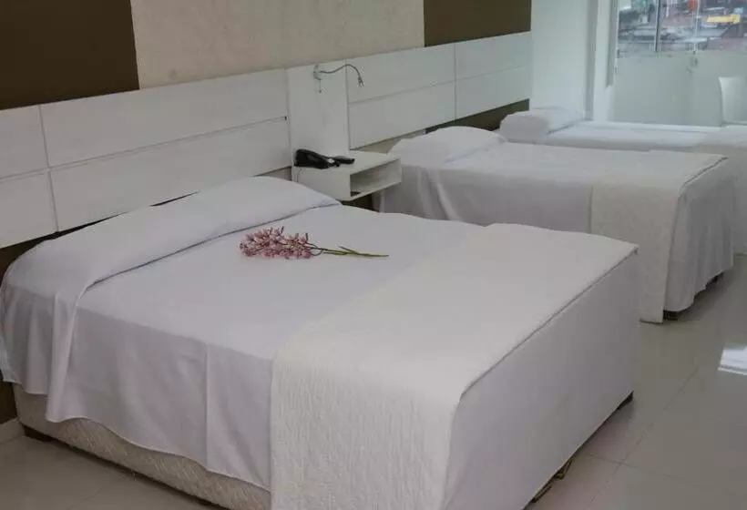 Emirates Hotel & Suites