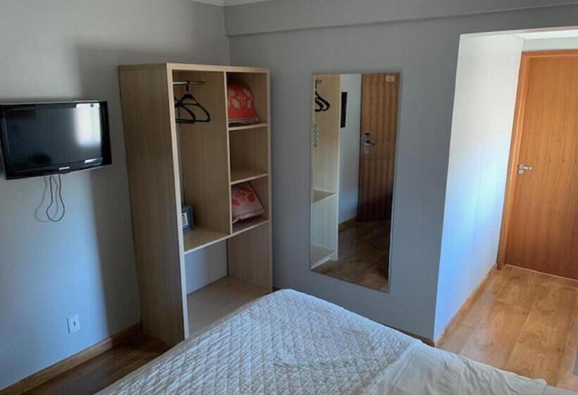 Emirates Hotel & Suites