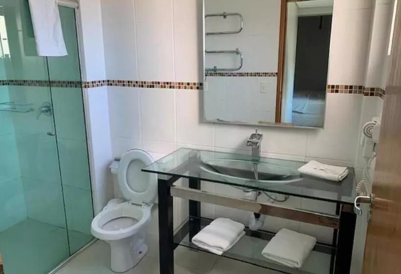 Emirates Hotel & Suites