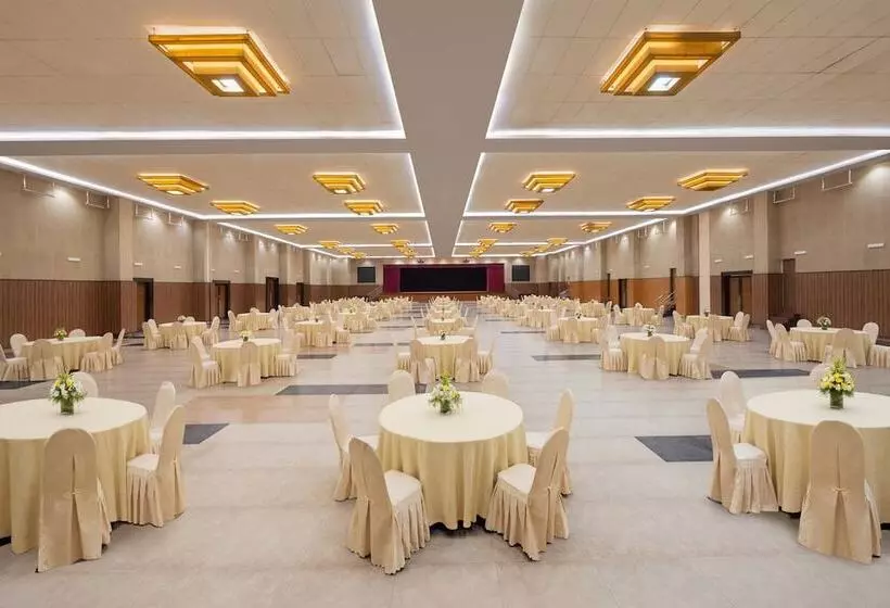 Four Points By Sheraton Mahabalipuram Resort & Convention Center