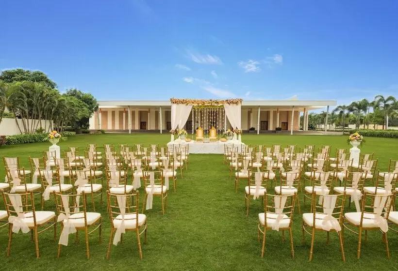 Four Points By Sheraton Mahabalipuram Resort & Convention Center