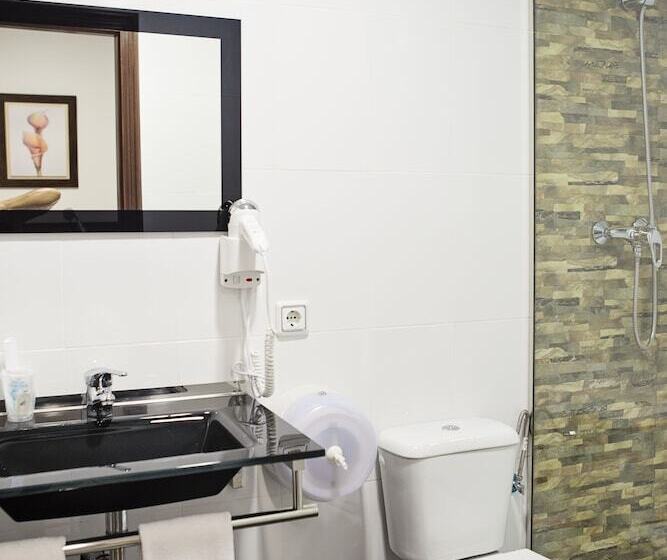 مسافرخانه La Casa De Los Faroles