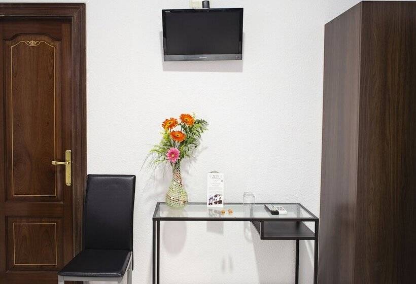 مسافرخانه La Casa De Los Faroles