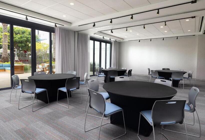 ホテル Aloft El Segundo  Los Angeles Airport