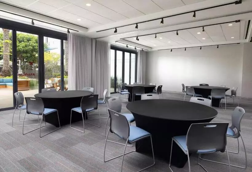 בית מלון כפרי Aloft El Segundo  Los Angeles Airport