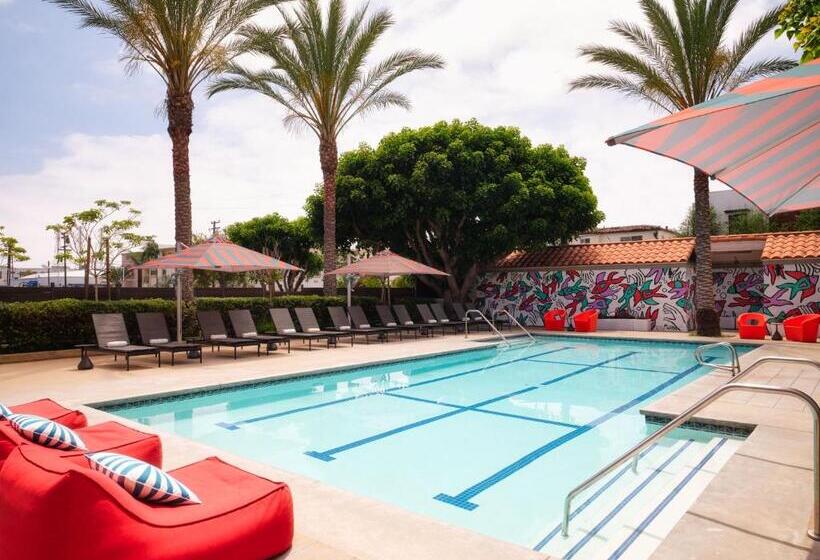 ホテル Aloft El Segundo  Los Angeles Airport