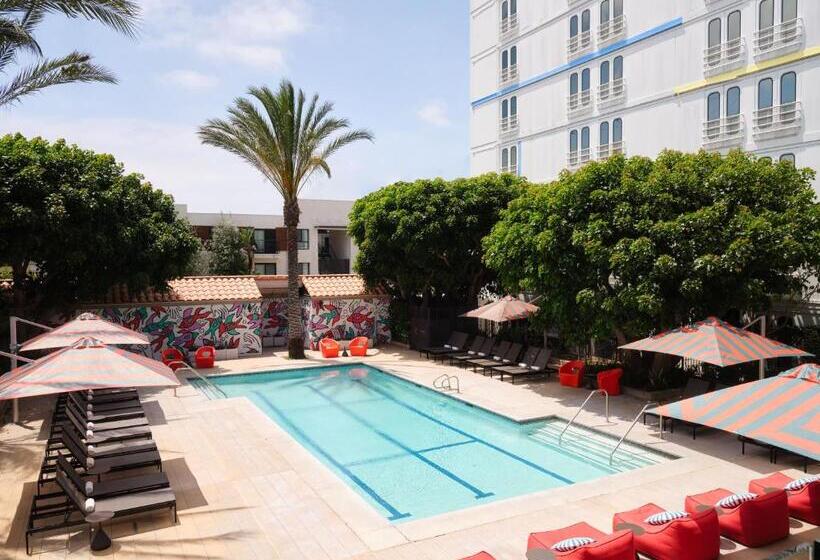 ホテル Aloft El Segundo  Los Angeles Airport