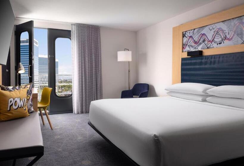 ホテル Aloft El Segundo  Los Angeles Airport