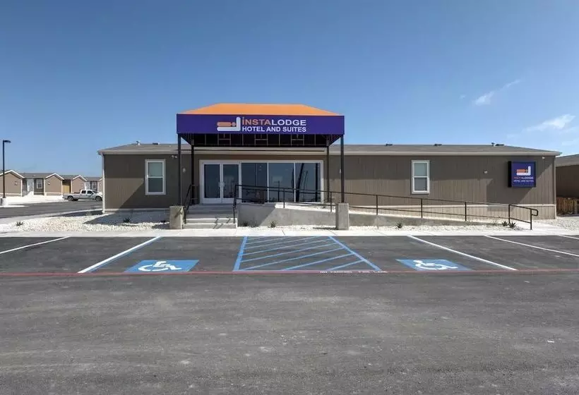Instalodge Hotel And Suites Karnes City