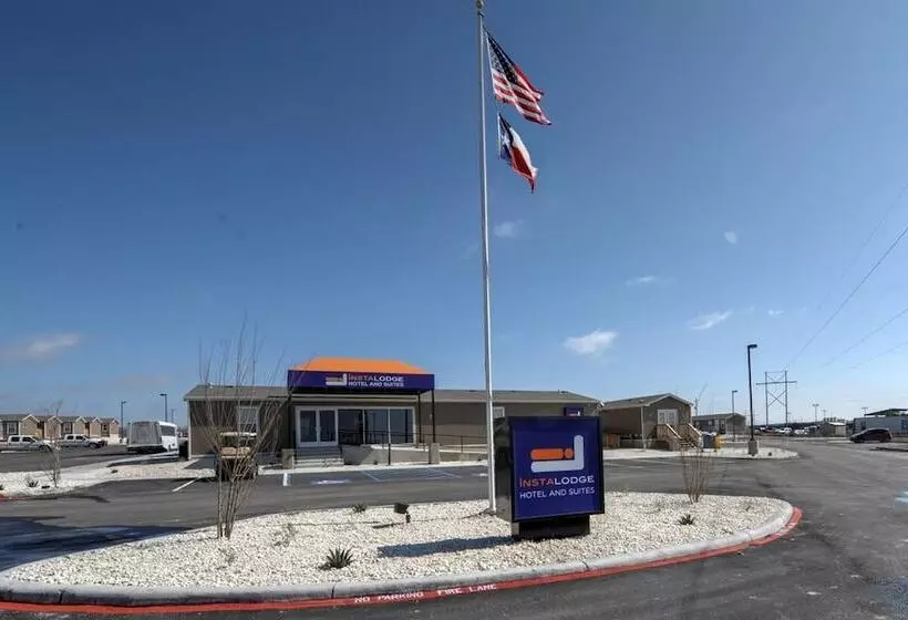 Instalodge Hotel And Suites Karnes City