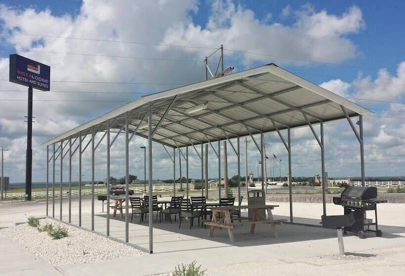Instalodge Hotel And Suites Karnes City