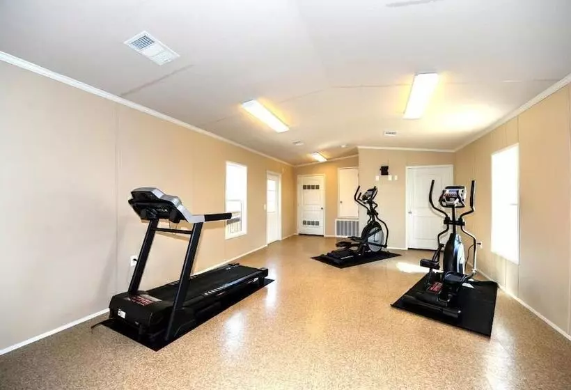 Instalodge Hotel And Suites Karnes City