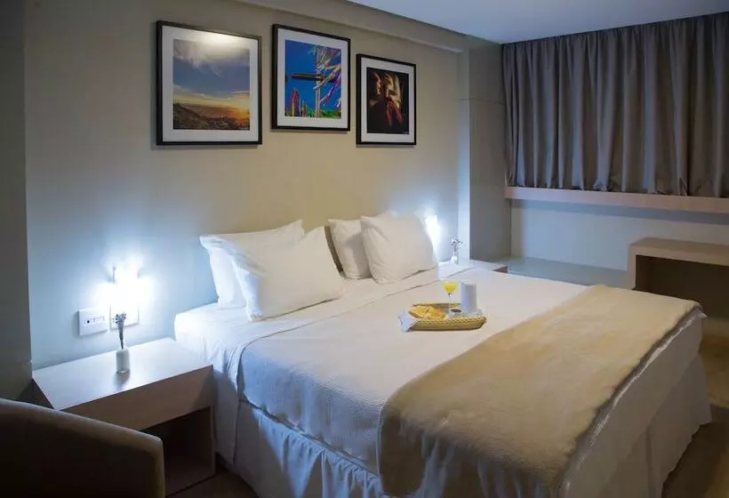 Hotel Intercity Montes Claros