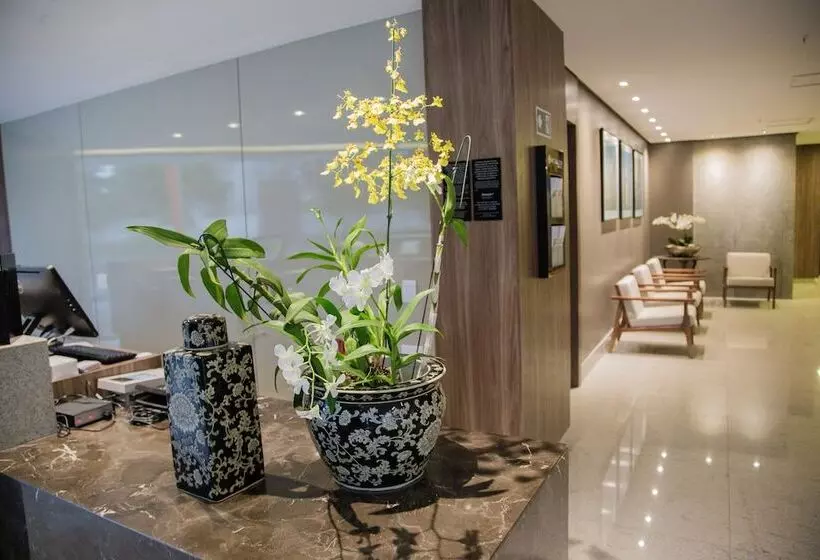 Hotel Intercity Montes Claros