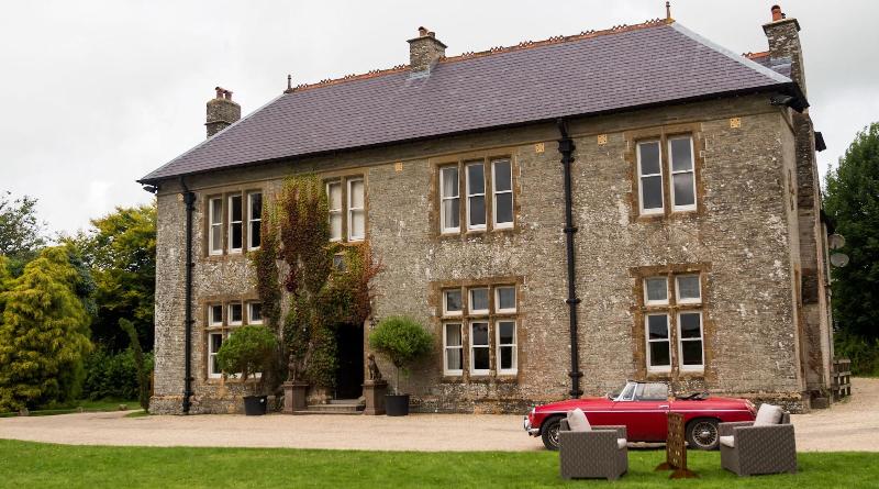 호텔 Kentisbury Grange