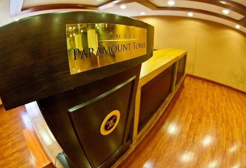 בית מלון כפרי Paramount Tower