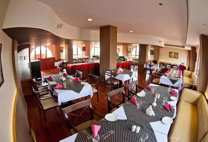 Hotelli Paramount Tower