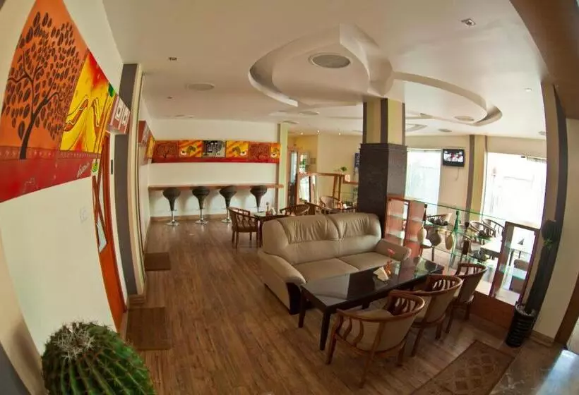 Hotelli Paramount Tower