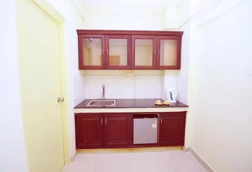 هتل Plaza Suites