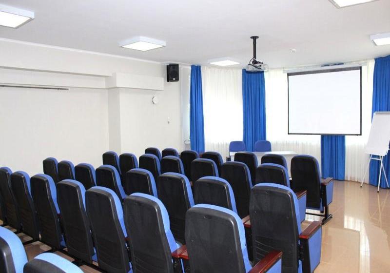 בית מלון כפרי Riviera