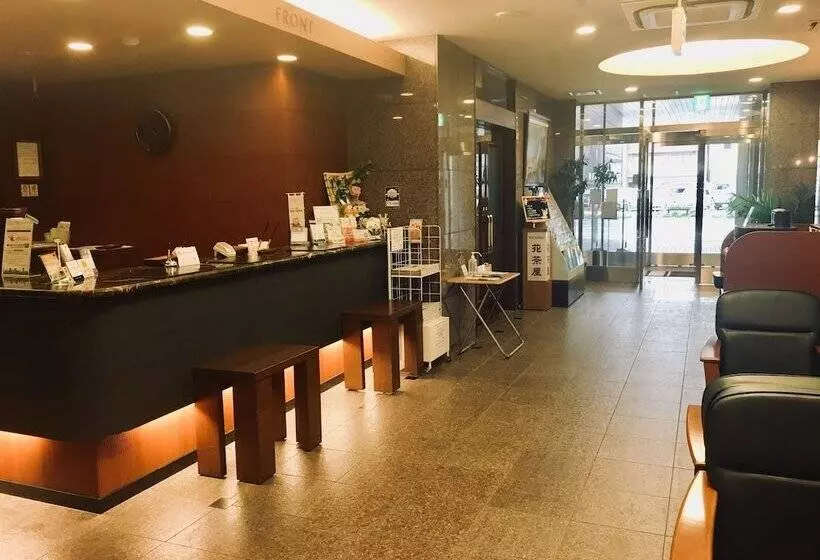 호텔 Route Inn Fukaya Ekimae