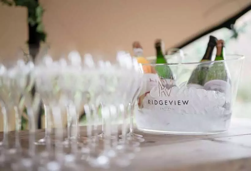 فندق Tottington Manor