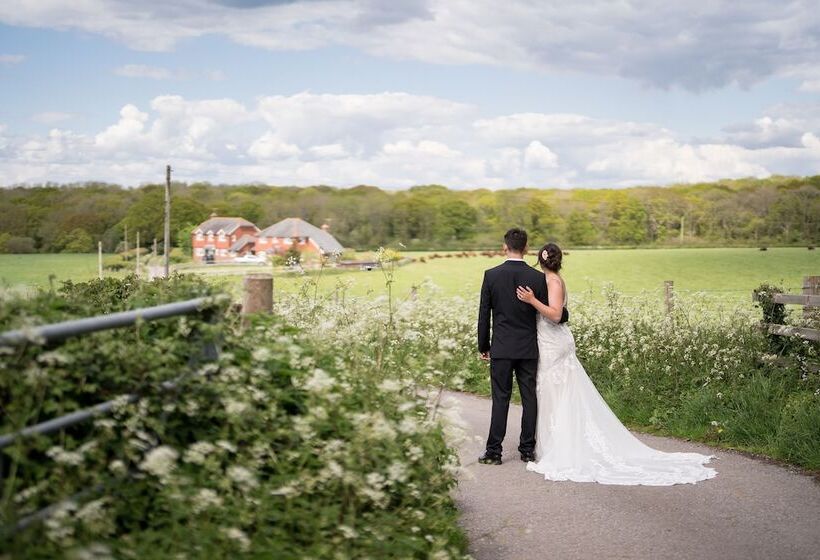 فندق Tottington Manor