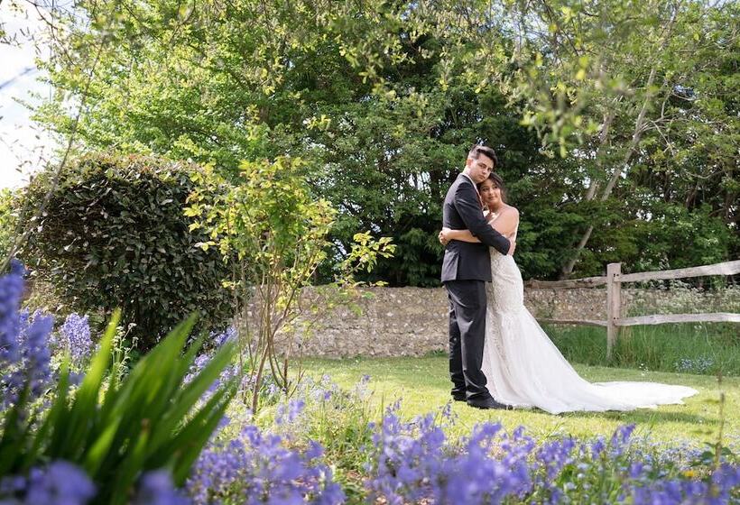 فندق Tottington Manor