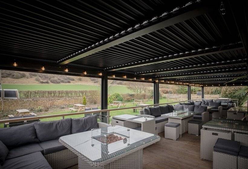 فندق Tottington Manor