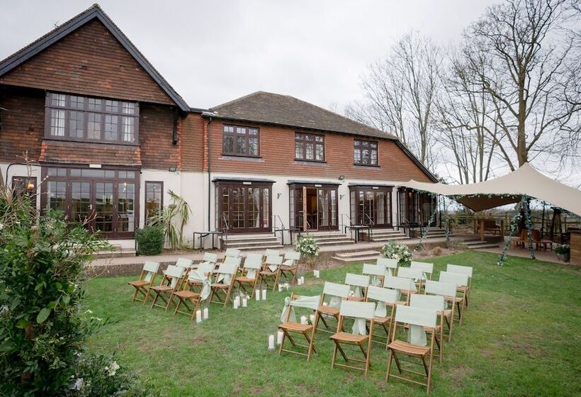 فندق Tottington Manor