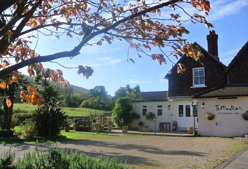 فندق Tottington Manor