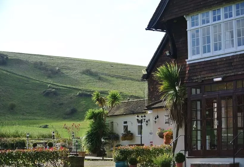 فندق Tottington Manor