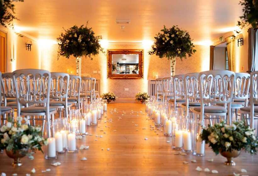 فندق Tottington Manor