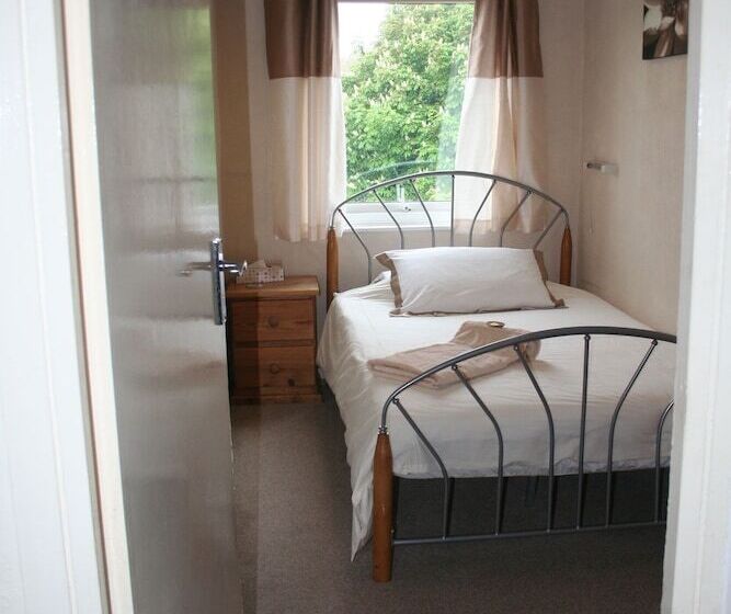 Pansiyon The Haldon Guest House